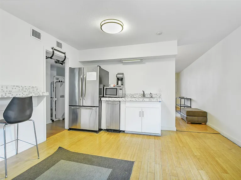 2303 E Side Dr #112 — Photo 15