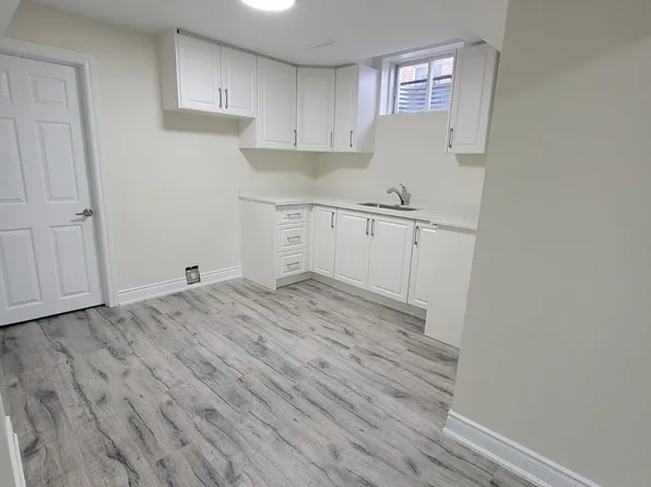 4 Devonsleigh Dr, Brampton, ON L7A 3S9