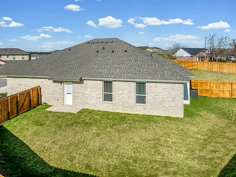 110 Logan Ct #A — Photo 13
