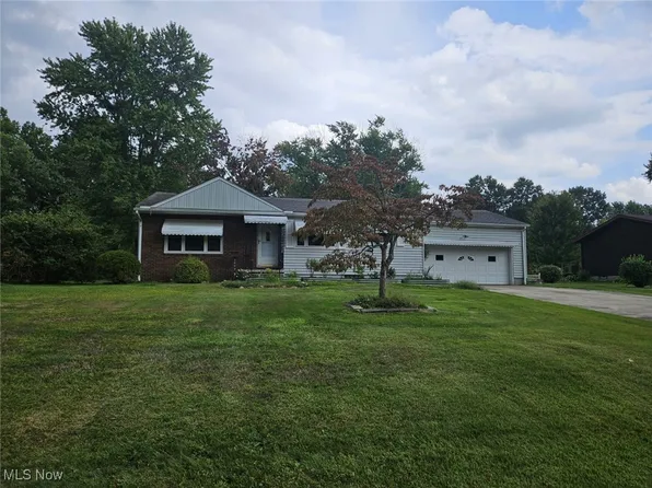 3009 Doxey Dr, Akron, OH 44312