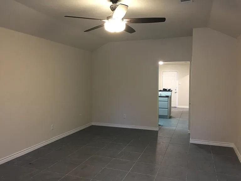 3015 Bomar Ave — Photo 7