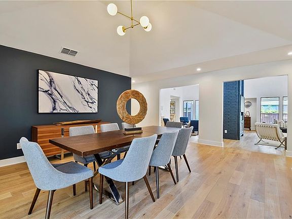 4th image of 6415 Covecreek Pl