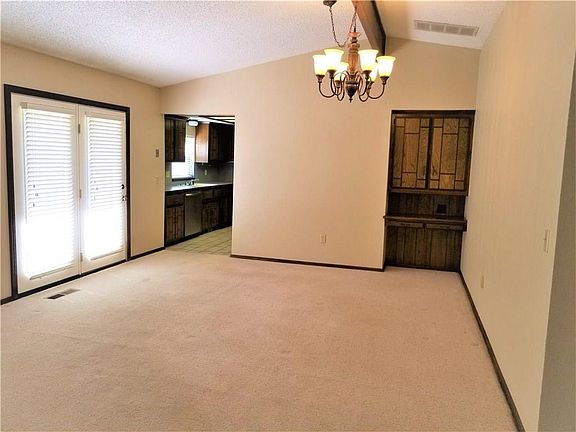 4th image of 11805 Shroyer Dr