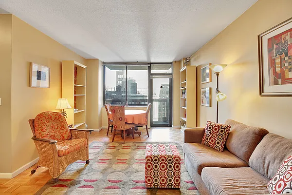 Sold by R New York | media 1