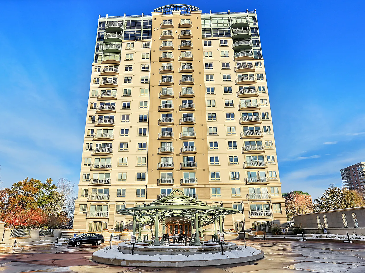 2 bed, 1160 sqft, $2,800 — Photo 2