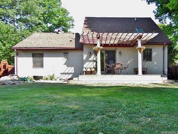 5th image of 1705 Harrison Ln