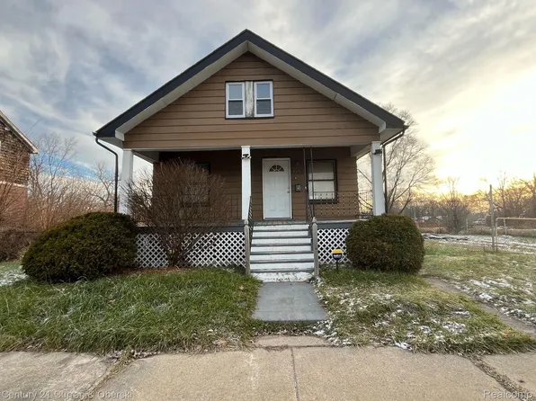 17520 Russell Ave, Highland Park, MI 48203
