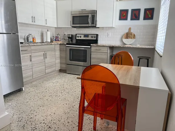 1736 SW 3rd St APT 1, Miami, FL 33135