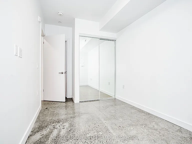 41 River St #22 — Photo 9