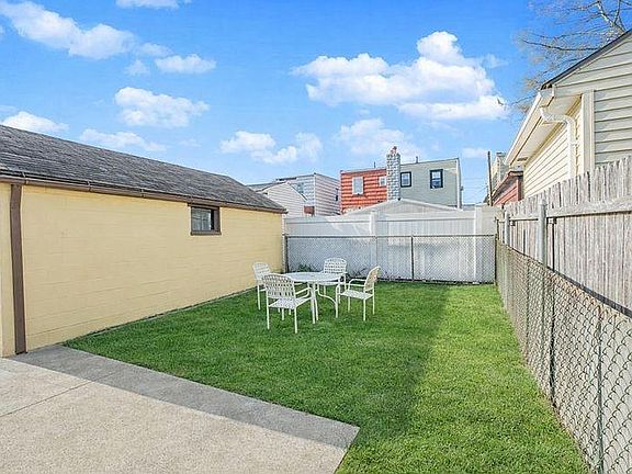 5th image of 1358 E 57th St