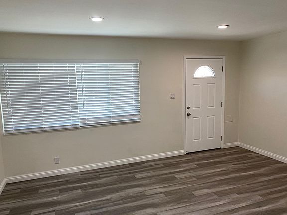 2nd image of 409 N Olive Ave #C