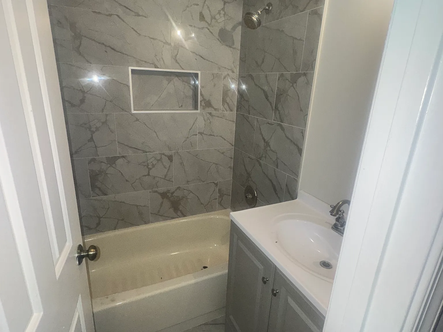 4 bed, 1686 sqft, $3,695 — Photo 4