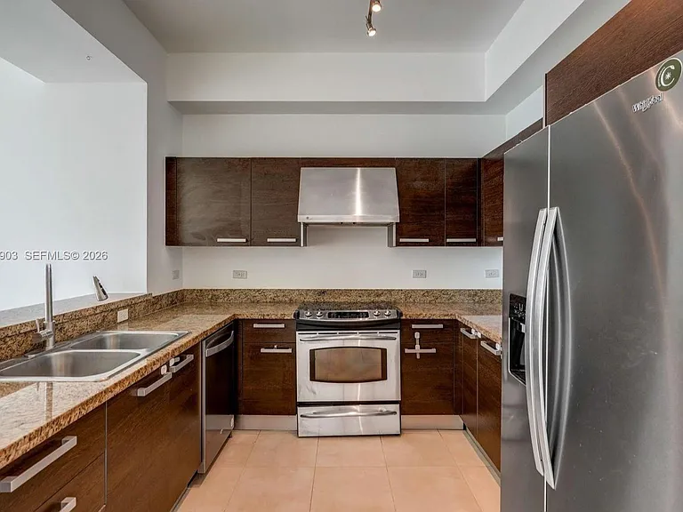 2525 SW 3rd Ave #1009 — Photo 6