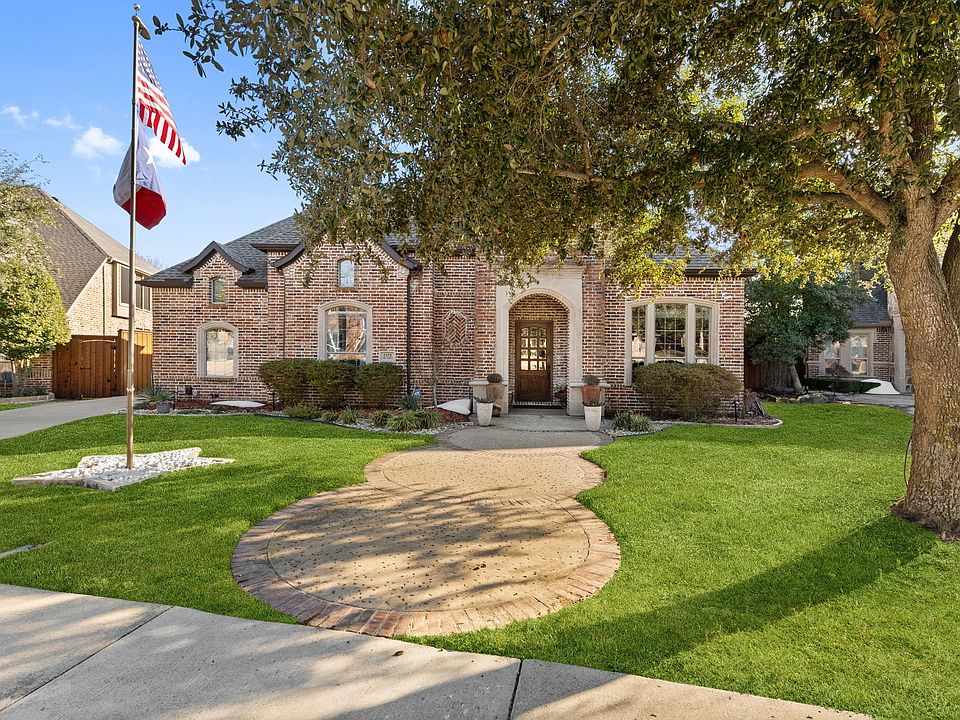 1st image of 2375 Lake Forest Dr