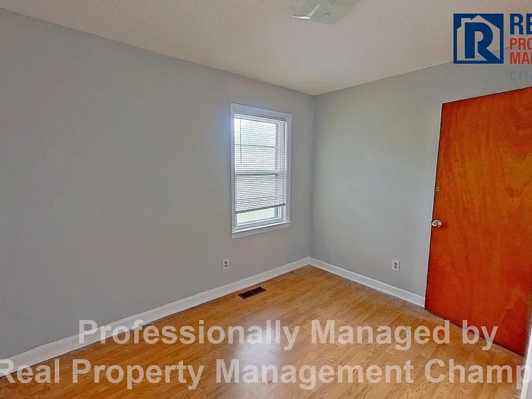 209 Sycamore St — Photo 21
