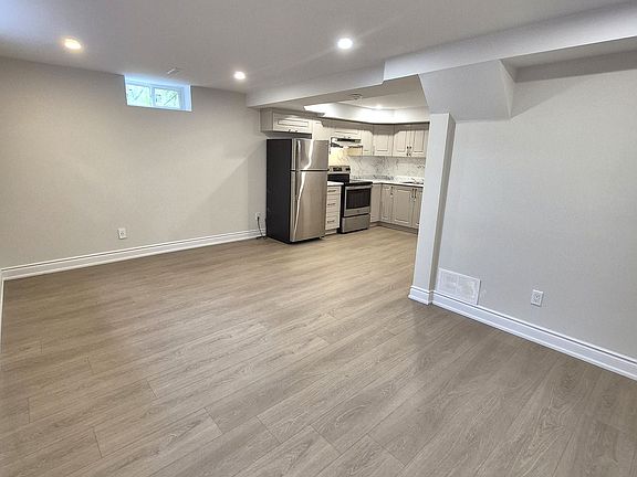 5th image of 58 Carlson Dr