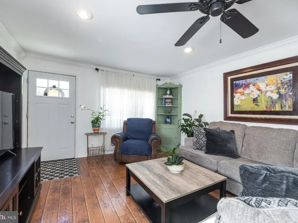 835 Cumberland St, Gloucester City, NJ 08030