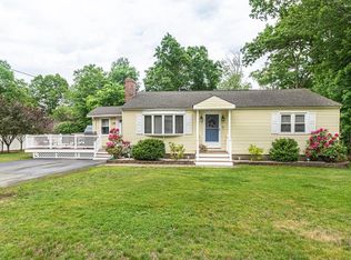 50 Harding St, North Chelmsford, MA 01863