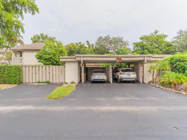 520 Deer Creek Wildwood Lane E, Deerfield Beach, FL 33442
