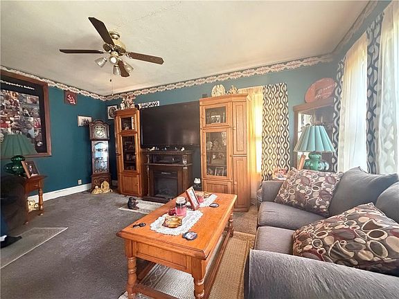 3rd image of 3140 Mitchell Ave