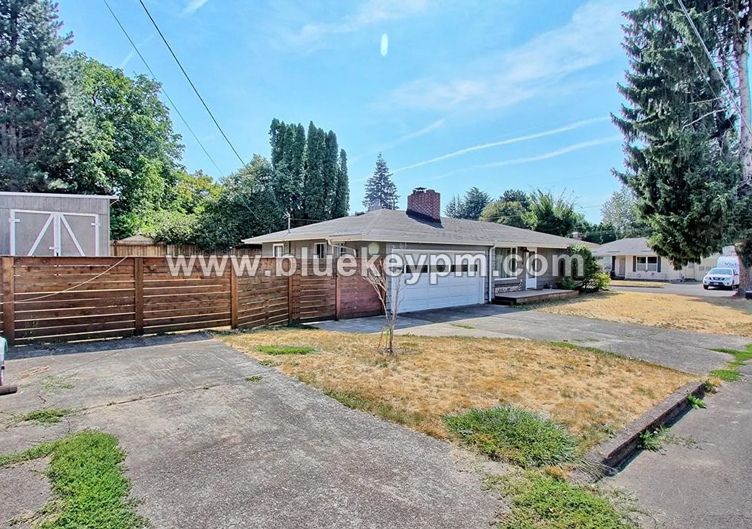 2 Bed, 1 Bath Home With Separate Office or Hobby Shed — Photo 3