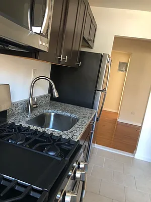 Rented by Silverstreet RE LLC | media 9