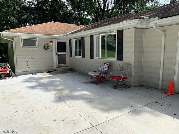 3rd image of 7543 Woodlake Dr