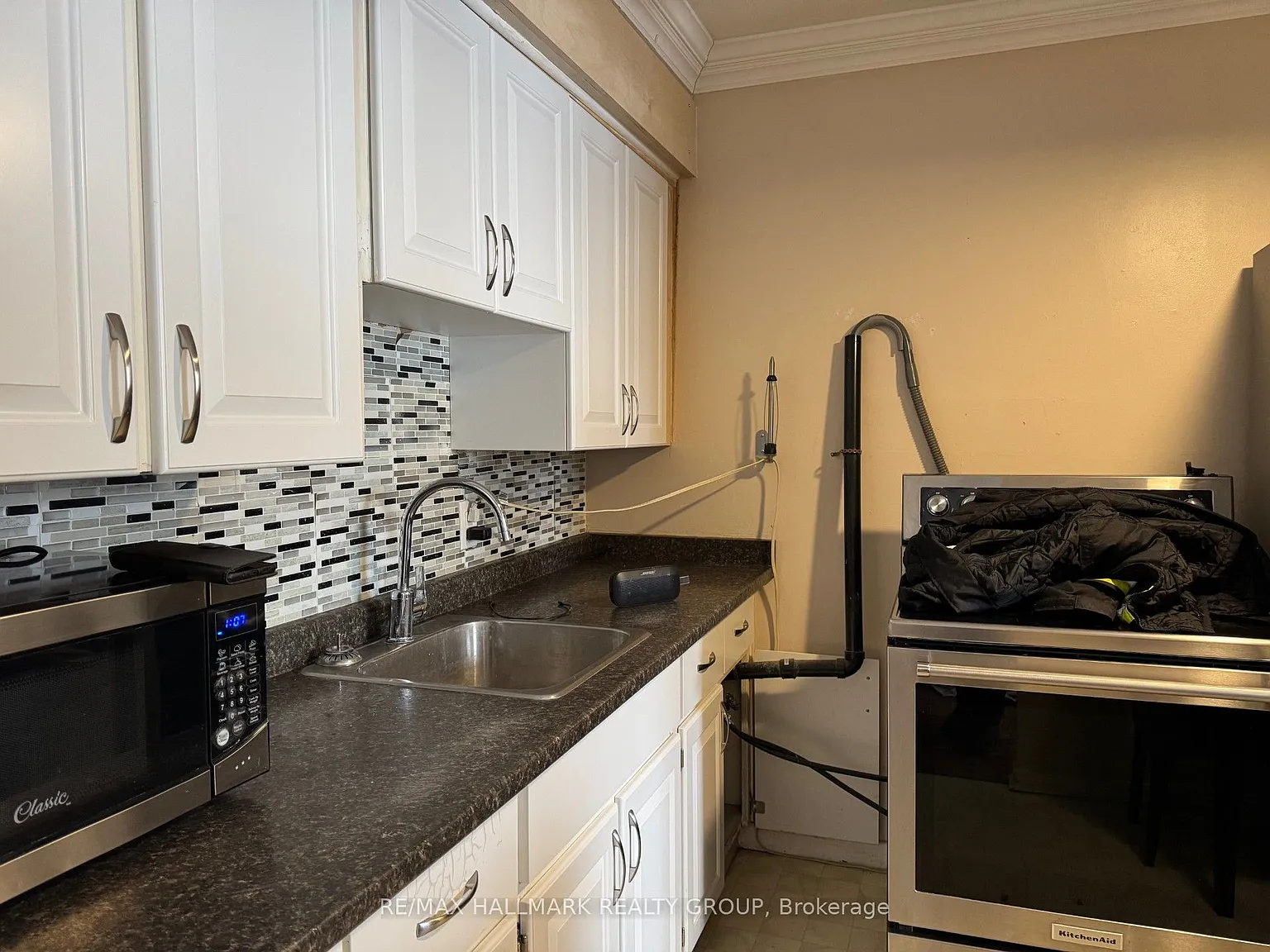 2 bed, $1,400 — Photo 2