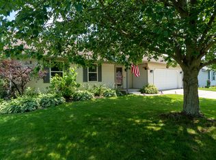 4944 Black Oak Ln, Kalamazoo, MI 49004