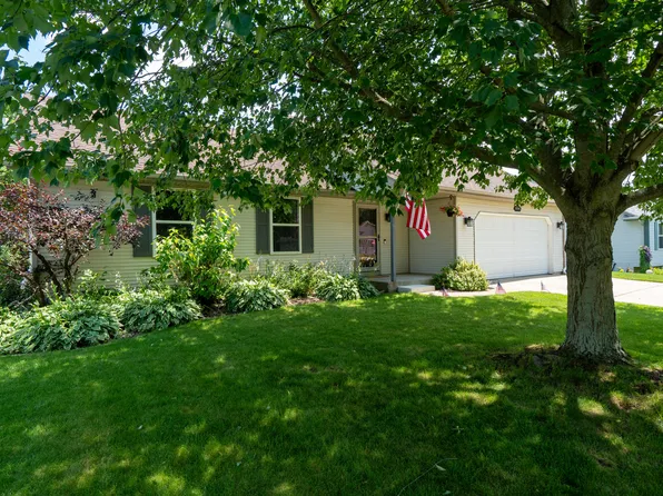 4944 Black Oak Ln, Kalamazoo, MI 49004