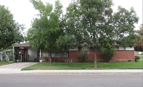 1940 Bunting Ave Photo 1