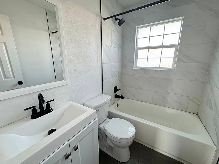 803 Hill St — Photo 12