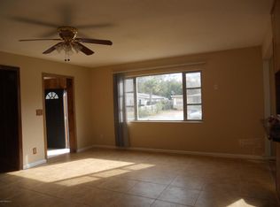 7447 Stonehurst Rd N, Jacksonville, FL 32277