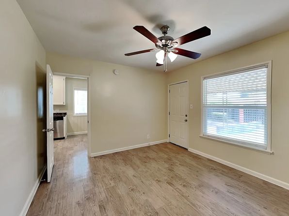 9 Regina Ct