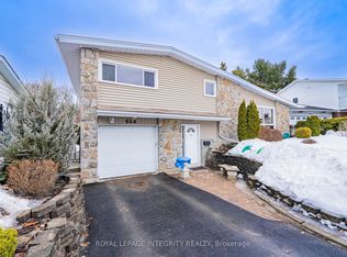 664 Glenhurst Cres, Ottawa, ON K1J 7B7