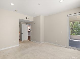 2243 Martin APT 217, Irvine, CA 92612