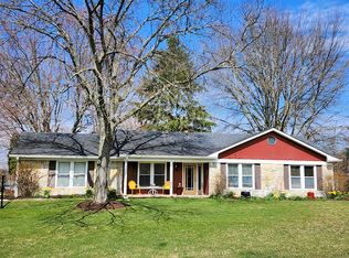 525 Wren Way, Zionsville, IN 46077