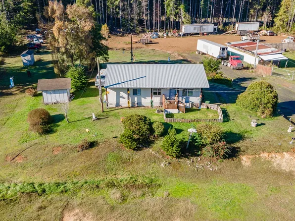 93624 Deerhaven Ln, North Bend, OR 97459
