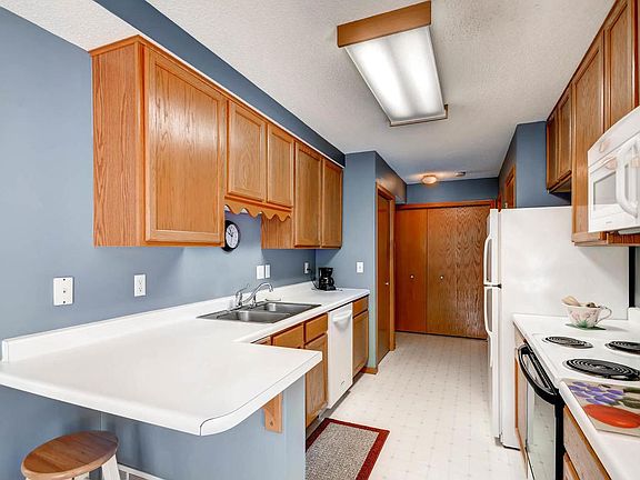 4th image of 7289 Savanna Ct