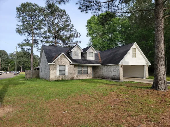1640 Barbara Dr, Columbia, MS 39429