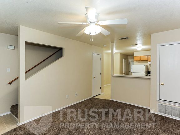 3rd image of 4501 Mattie Dr APT B