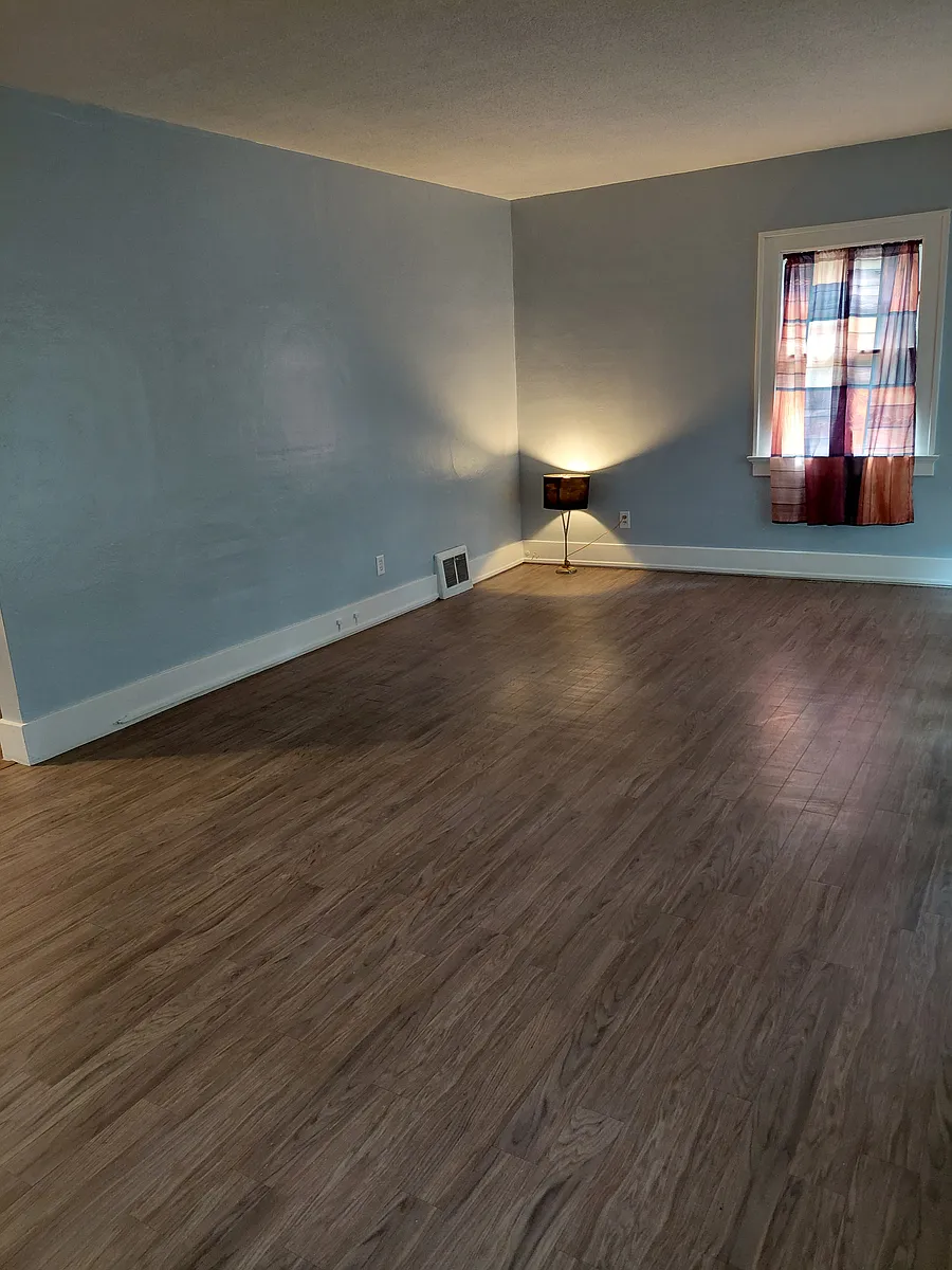Building Photo - 3517 Robinwood Dr
