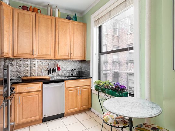 5th image of 474 W 158th St APT 41