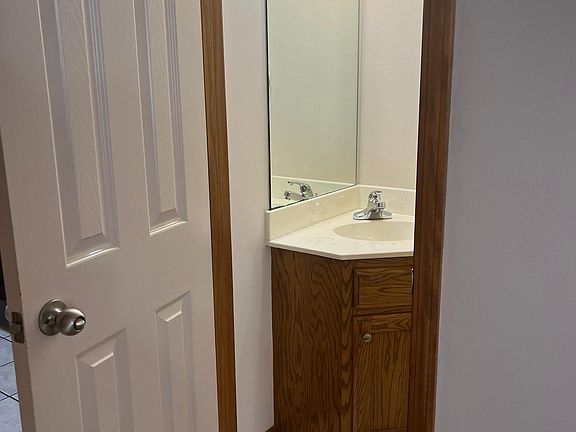 3rd image of 206 Highland Dr