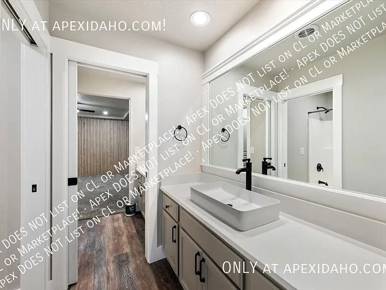 1828 W Divide Creek St — Photo 46
