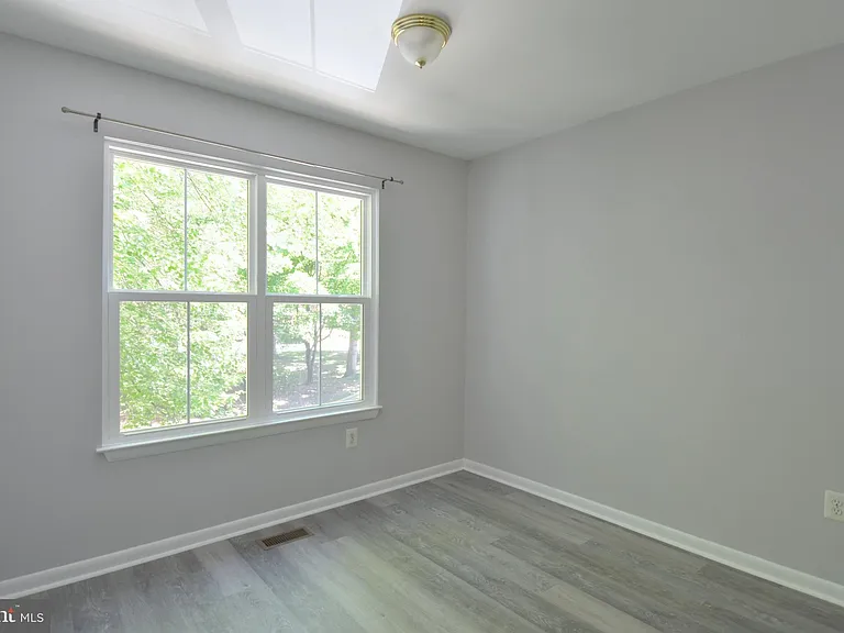 13326 Waterside Cir — Photo 21