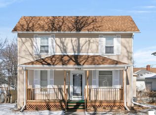 3244 R St, Lincoln, NE 68503
