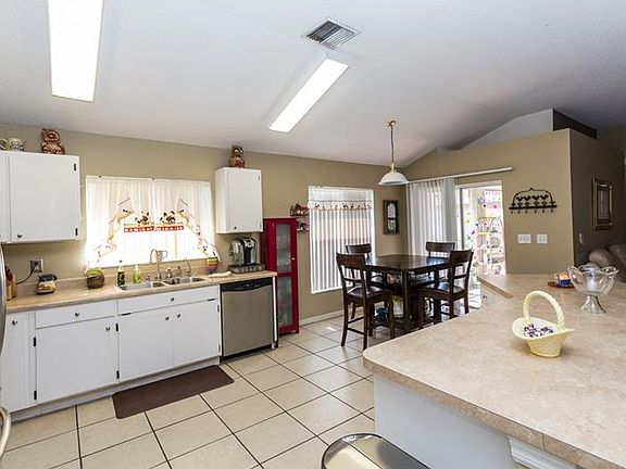 4th image of 1508 Scotch Pine Dr