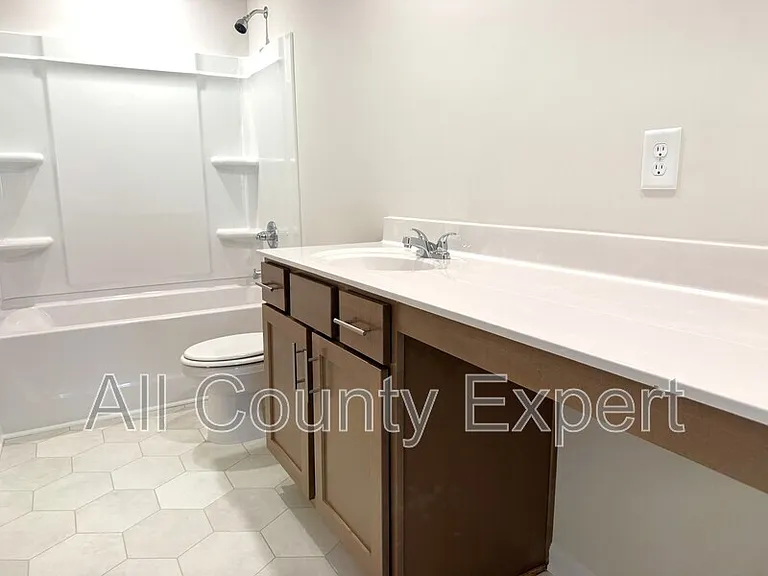 273 Bloomfield Cir — Photo 25
