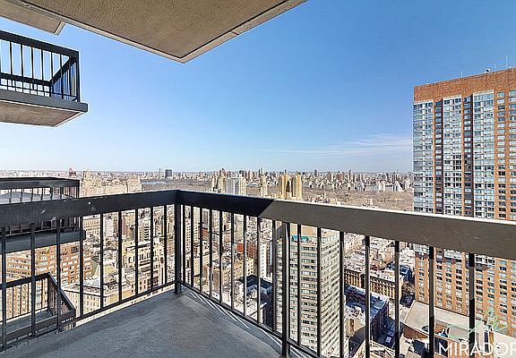 3rd image of 145 W 67th St APT 35F